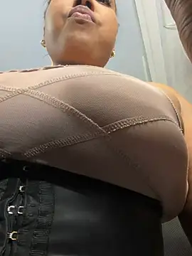 NaiomyLanes online show from March 6, 2026, 12:00 pm