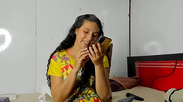 lauren-mark online show from September 19, 2025, 12:03 am