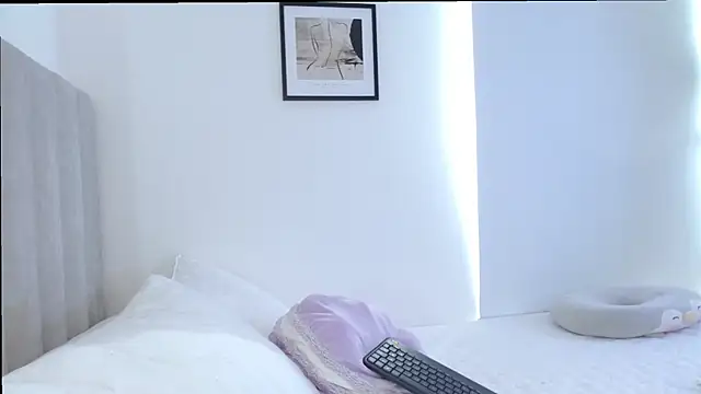 ValeryR  online show from March 17, 2025, 9:46 pm