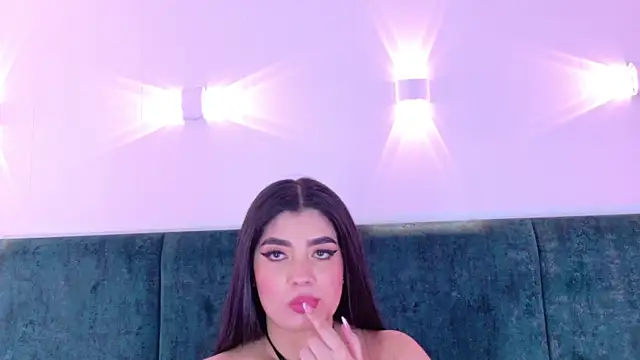 Snapshot of AgathaLynx chatting on July 20, 2026, 10:01 pm AgathaLynx online show from July 20, 2026, 10:01 pm