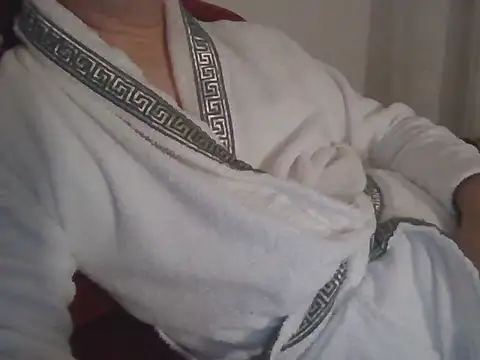 fikoivos online show from December 16, 2025, 9:52 pm