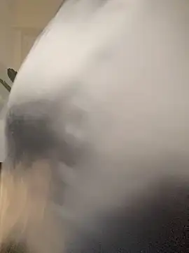 Lena Blom online show from December 15, 2025, 8:36 pm