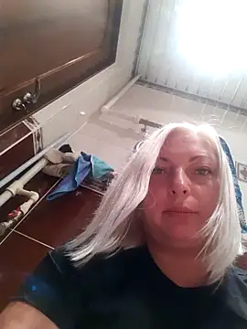 cutecatXXX online show from October 8, 2025, 11:27 pm