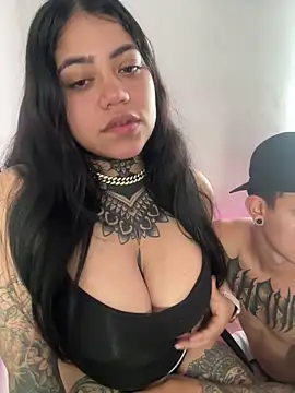 aliensexy online show from October 12, 2025, 5:58 pm