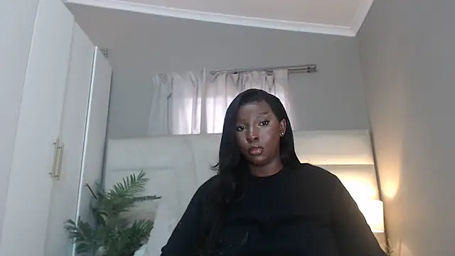 Snapshot of naughtyblackdolie chatting on June 20, 2026, 11:48 am naughtyblackdolie online show from June 20, 2026, 11:48 am