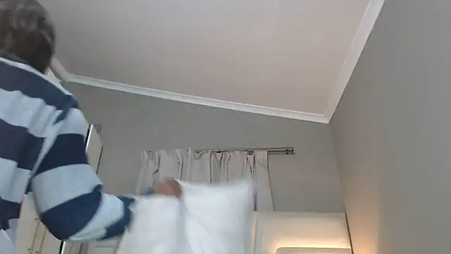 naughtyblackdolie online show from September 26, 2025, 1:45 am