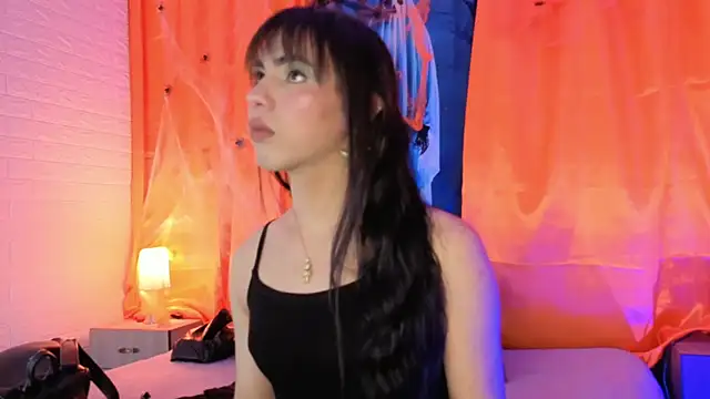 diosagolden online show from October 6, 2025, 8:42 pm