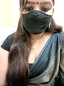 Snapshot of bellaqueen92 chatting on December 18, 2024, 9:29 pm bellaqueen92 online show from December 18, 2024, 9:29 pm