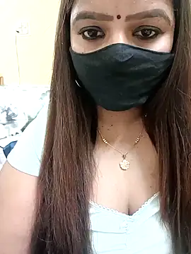 Snapshot of bellaqueen92 chatting on December 20, 2024, 7:28 pm bellaqueen92 online show from December 20, 2024, 7:28 pm