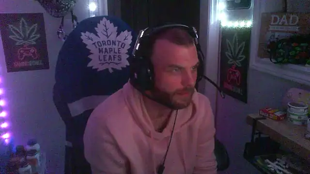 Snapshot of GeneralXMillyX chatting on November 10, 2025, 5:23 am GeneralXMillyX online show from November 10, 2025, 5:23 am