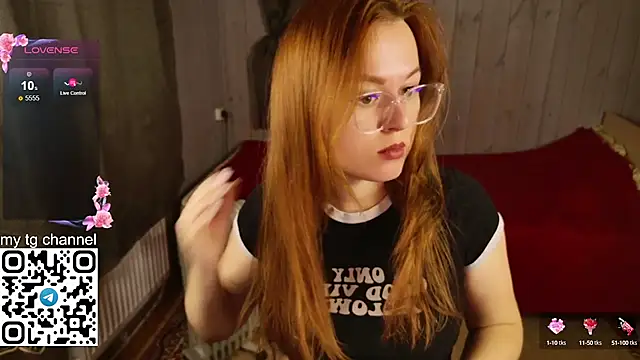 Lila Pitt online show from January 5, 2025, 5:51 pm