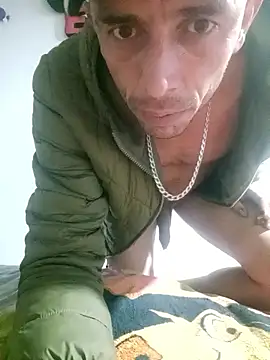 luiseduardomarta online show from January 14, 2026, 3:21 am