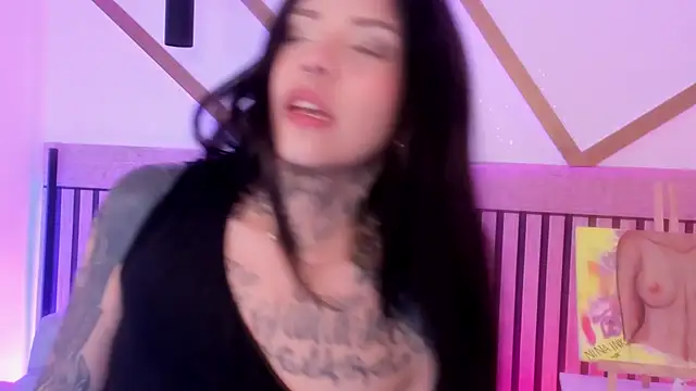 NinaInk online show from May 17, 2026, 2:50 pm