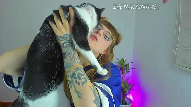 tekila   online show from February 21, 2026, 1:07 am