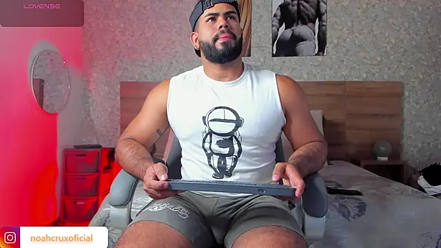 noah crux online show from September 29, 2025, 8:14 pm