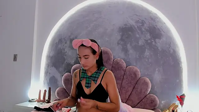 Valeria Fitness online show from February 25, 2026, 7:58 pm