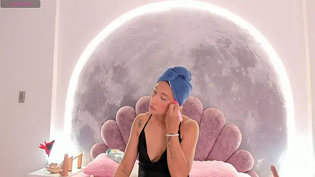 Valeria Fitness online show from March 19, 2026, 7:58 pm