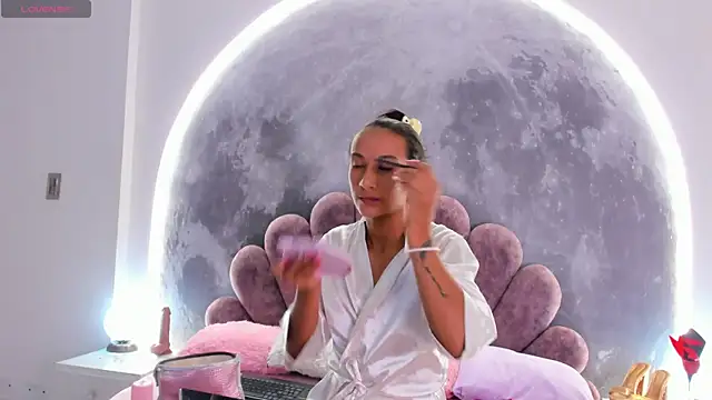 Valeria Fitness online show from March 12, 2026, 8:24 pm