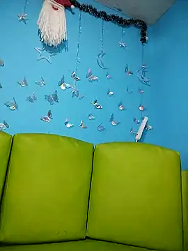 evelyn prince1 online show from December 4, 2025, 1:48 am