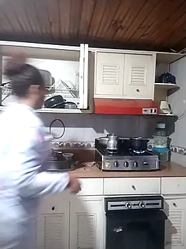 Camille rose  online show from September 27, 2025, 12:11 pm