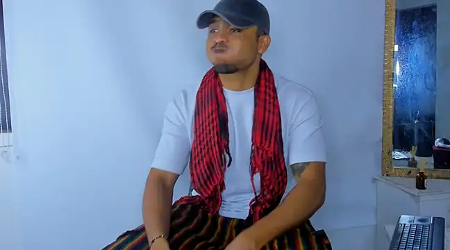 Snapshot of Mateo_Reales chatting on January 27, 2025, 4:09 am Mateo Reales online show from January 27, 2025, 4:09 am