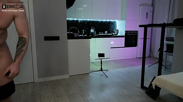 sweettooth21 online show from October 2, 2025, 8:23 pm