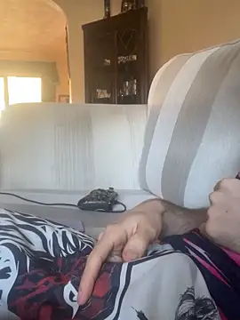 EE123458 online show from November 17, 2025, 12:53 pm