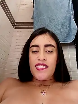 Freyja300 online show from March 8, 2025, 3:13 pm