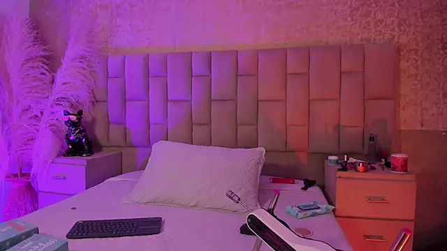 MelodyBliss online show from January 9, 2026, 4:52 am