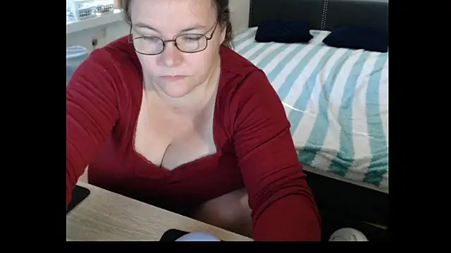 Sweetboobs online show from June 28, 2026, 7:25 am