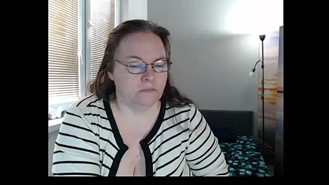 Sweetboobs online show from April 24, 2026, 7:10 am