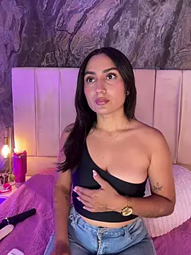 lia sofiia online show from August 3, 2026, 8:55 am