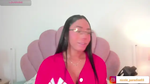 Snapshot of Nicole_Paradise chatting on July 29, 2026, 12:59 pm Nicole Paradise online show from July 29, 2026, 12:59 pm