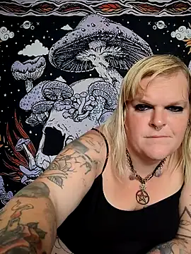 Snapshot of Trans_Girl_next_door420 chatting on October 19, 2025, 6:32 pm Trans Girl next door420 online show from October 19, 2025, 6:32 pm