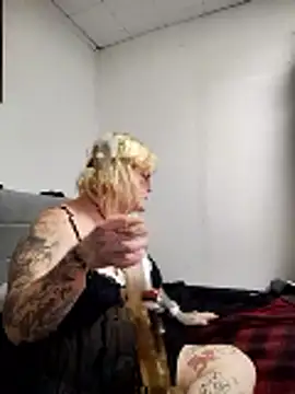 Snapshot of Trans_Girl_next_door420 chatting on January 7, 2026, 5:29 pm Trans Girl next door420 online show from January 7, 2026, 5:29 pm