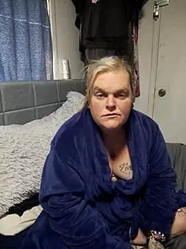 Snapshot of Trans_Girl_next_door420 chatting on March 3, 2025, 2:28 pm Trans Girl next door420 online show from March 3, 2025, 2:28 pm