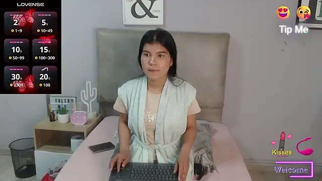 SophiaMeyerst online show from April 28, 2026, 1:26 pm