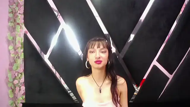 Aurora 18 online show from February 16, 2025, 12:30 am