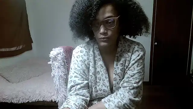 Snapshot of RDENLACASA chatting on January 3, 2025, 9:25 am RDENLACASA online show from January 3, 2025, 9:25 am