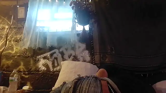 SpAzZ1234 online show from March 21, 2025, 11:44 am