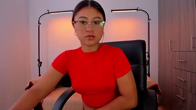 cloy baby   online show from September 16, 2025, 11:33 am