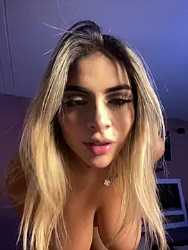 MiaWhitePink  online show from January 23, 2025, 10:32 am