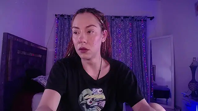 alejandrafitt online show from April 22, 2026, 4:08 am