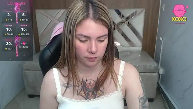 Paula b  online show from April 30, 2026, 12:45 pm
