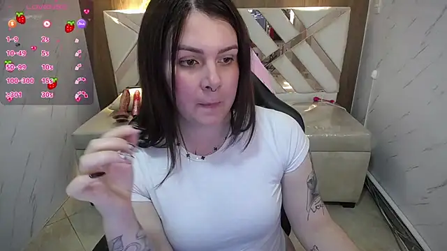 Paula b  online show from October 11, 2025, 1:01 pm