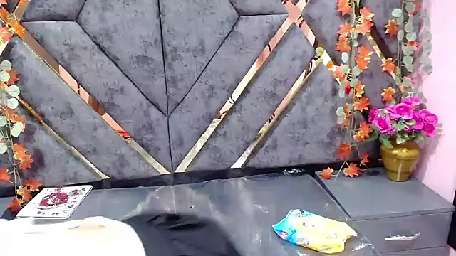 CooperEmma  online show from March 4, 2025, 8:38 pm