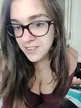 Miachan LaGattinaVogliosa online show from October 22, 2025, 1:10 pm