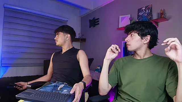 thiago rockwelll online show from October 3, 2025, 7:54 am