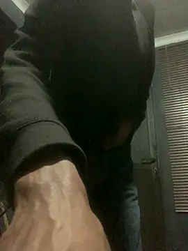 Snapshot of DManL chatting on December 2, 2025, 7:15 pm DManL online show from December 2, 2025, 7:15 pm