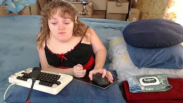 MiniNatalie online show from September 10, 2025, 5:39 am